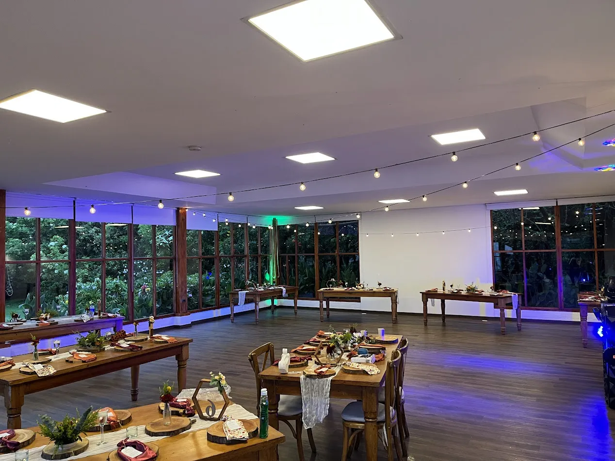 Servicio de alta calidad y detalle en bodas