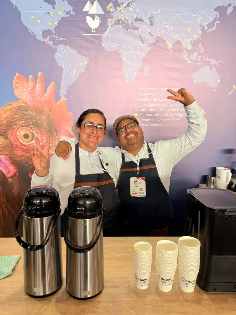 Estación de café de Experiencia VINTO en un evento corporativo a gran escala, foto 29 de 112