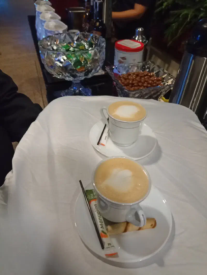 Estación de café de Experiencia VINTO en un evento especial o VIP, foto 13 de 30