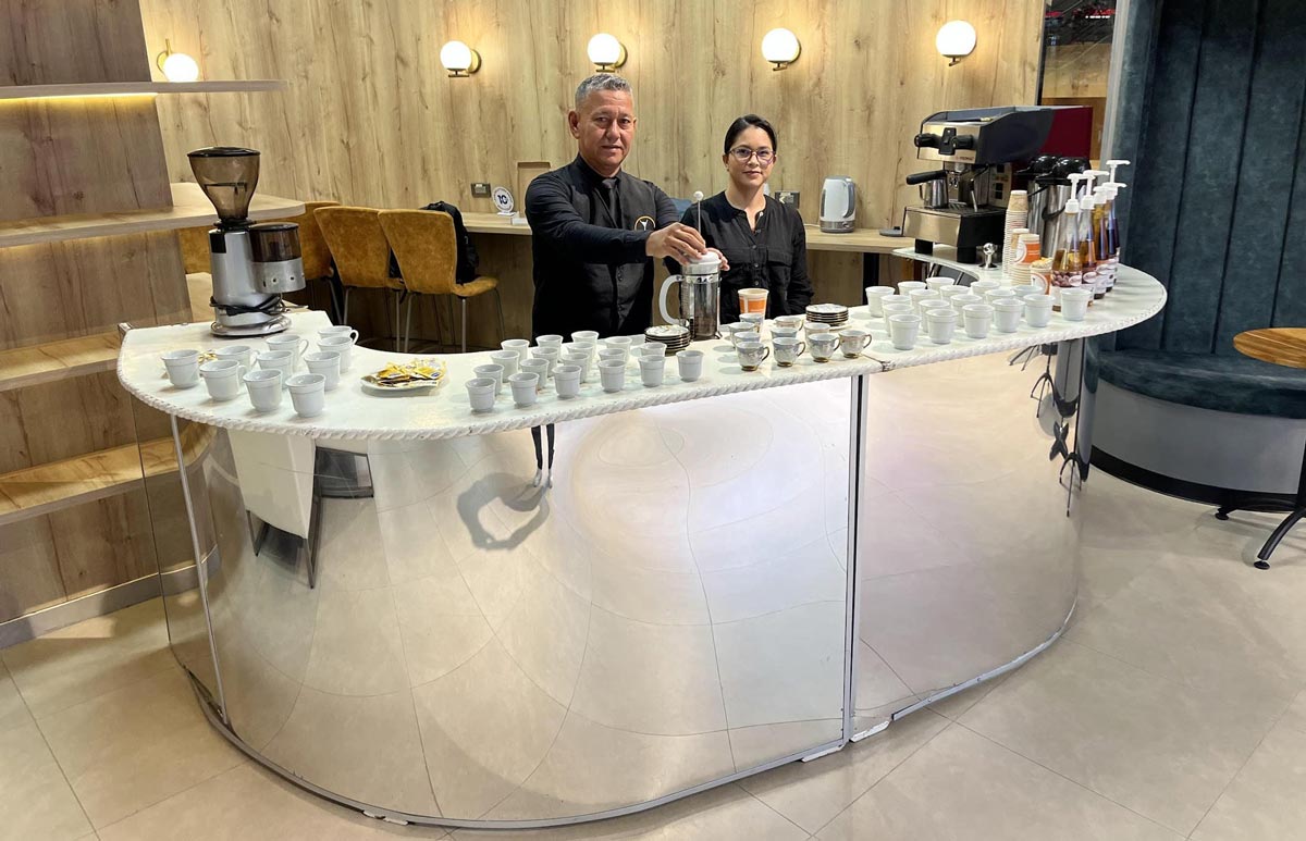 Estación de Café para Eventos Corporativos en Colombia: Guía para Empresas Extranjeras