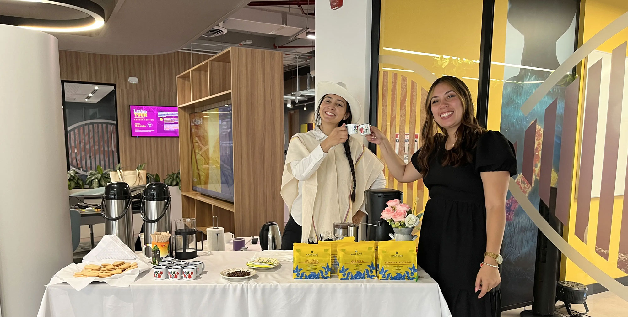 Estación de café para empresas en Bogotá - Experiencia VINTO