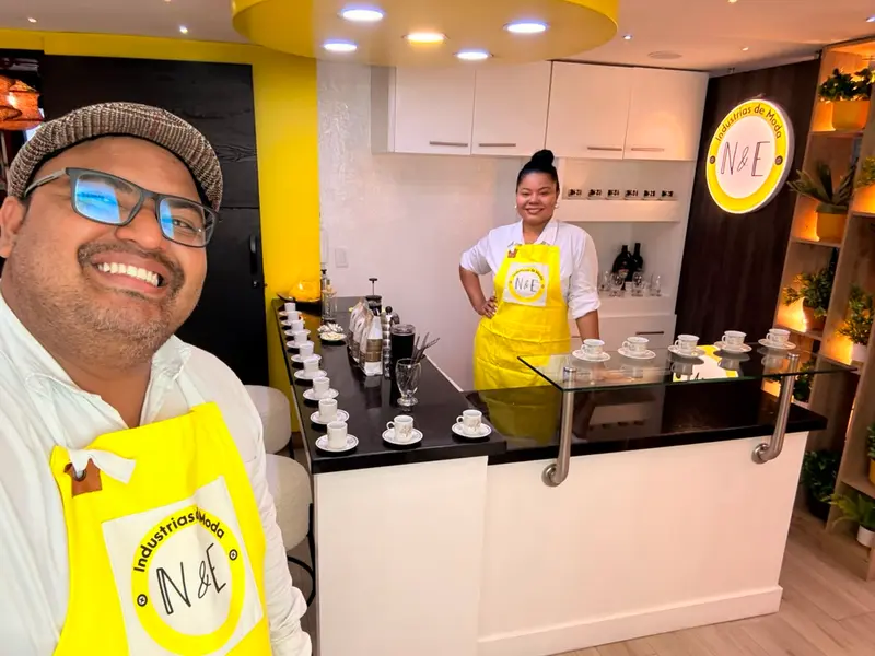 500 bebidas en 5 días: el café que volvió el showroom de Industrias de Moda N&E una sala de negocios - Imagen 3