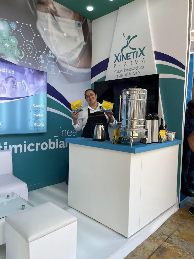Estación de Café Artesanal para Congreso Médico de Xinetix Pharma - Imagen 2